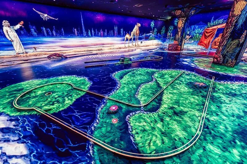 3D-Blacklight-Minigolf-Dubai-1