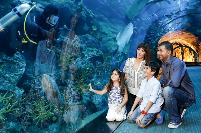 Burj-Khaleefa-with-Aquarium-tickets-4