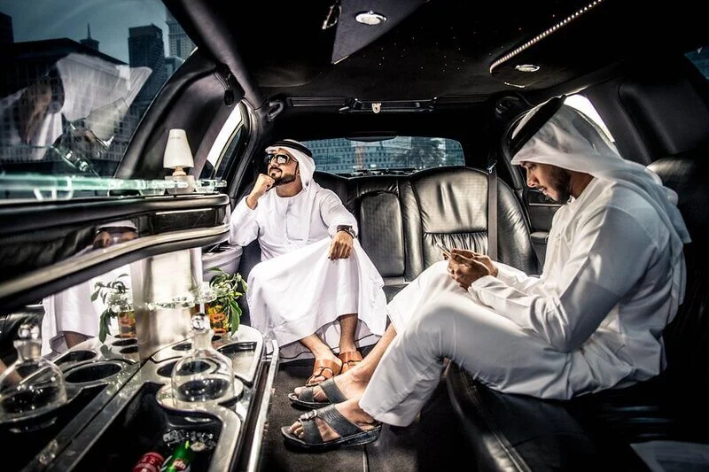 Chrysler-Limousine-Ride-Dubai-1