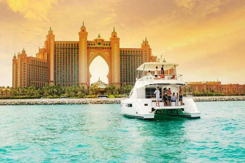 DubaiMarinaYachtSharedTour